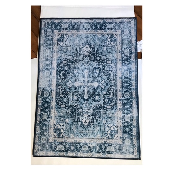 Ruggable Washable Blue Color Rug &  Pad NEW Kaman 2’ x 3’ Blue Quartz Color - Picture 1 of 7